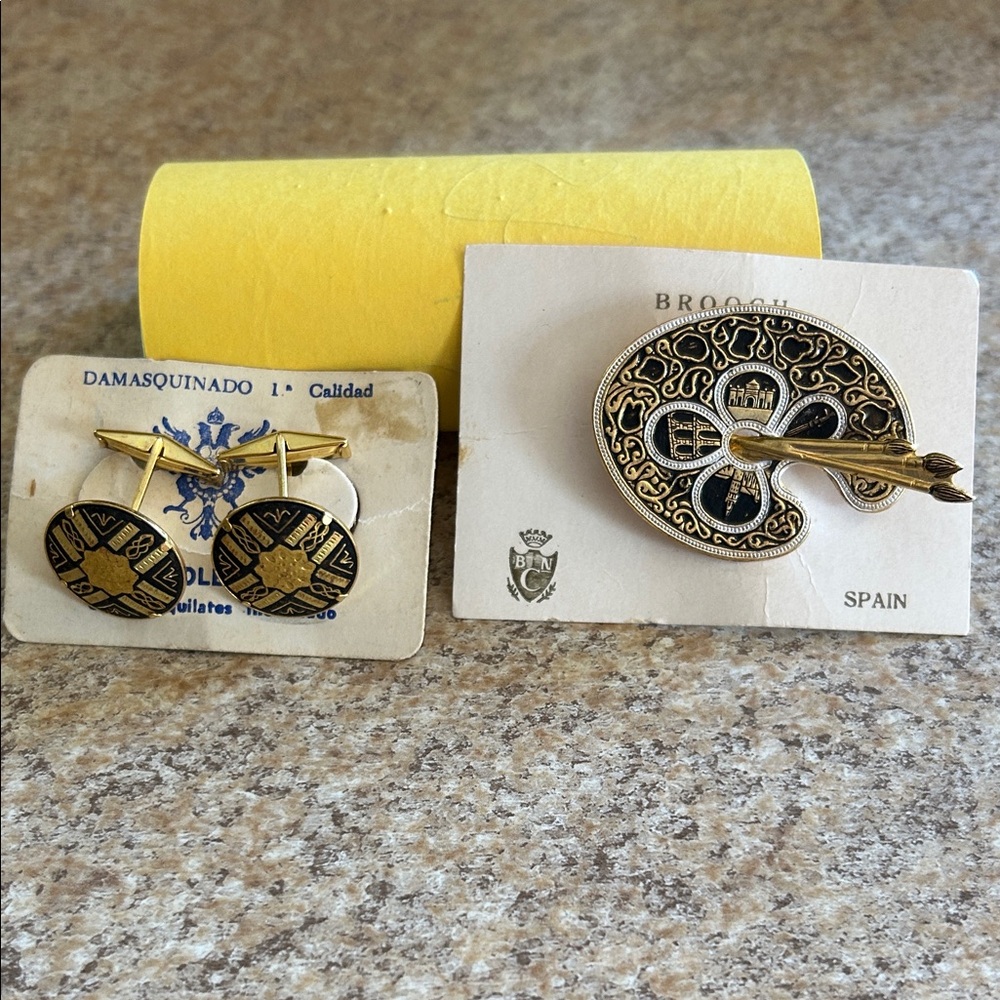Gold and Black Damascene Jewelry Set Cufflinks Toledo Spain
